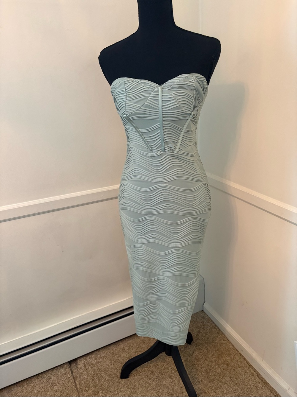 Women's Hello Molly Sage Green Strapless Midi Bodycon Dress Sz 4